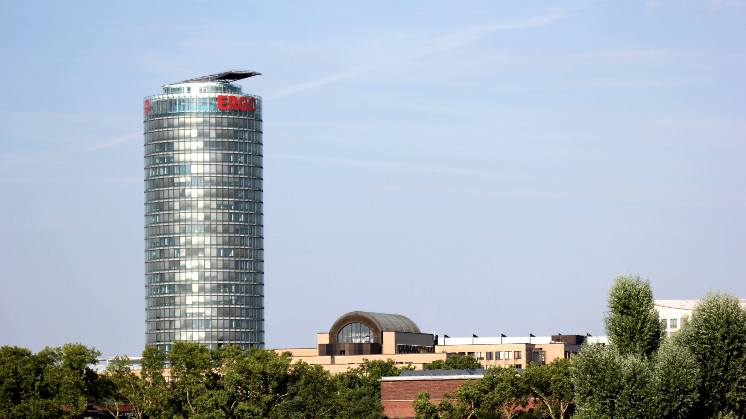 ERGO: Digital Insurance Contract Platform