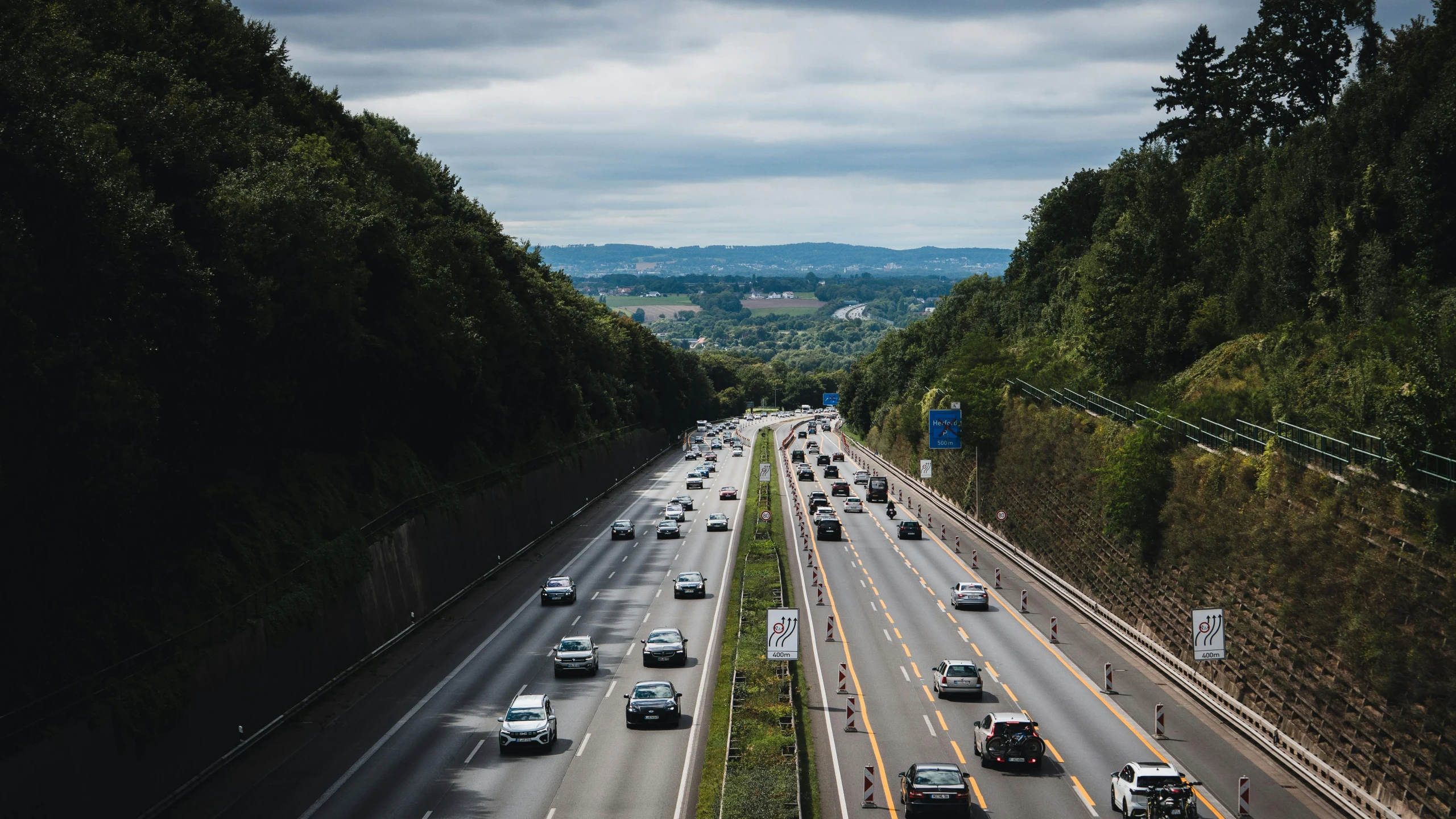 IoT System for Mobile LED Traffic Warning Systems